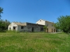 Detached villa with three bedrooms and outbuildings