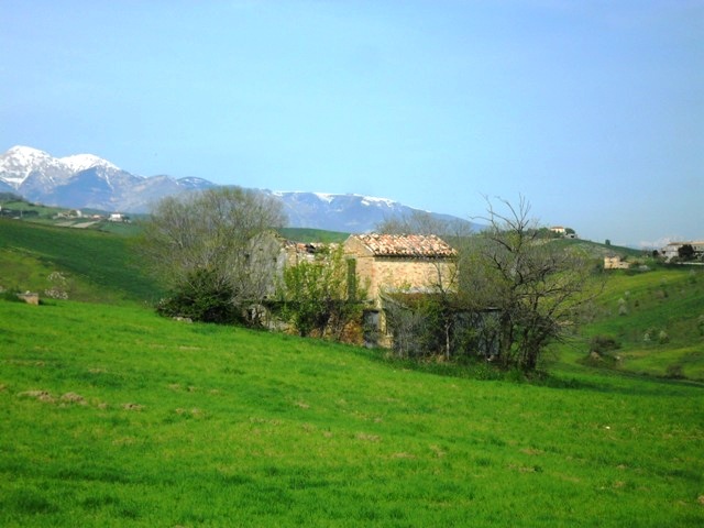 Property for sale in Casalanguida, Chieti Province, Abruzzo