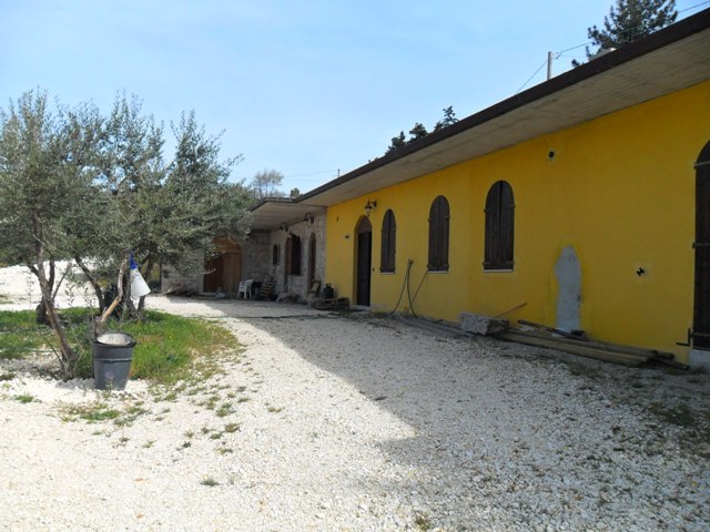 Property for sale in Casalanguida, Chieti Province