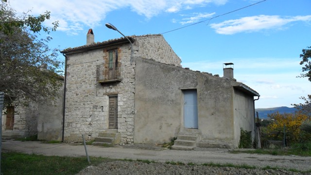 Property for sale in Toricella Peligna, Chieti Province