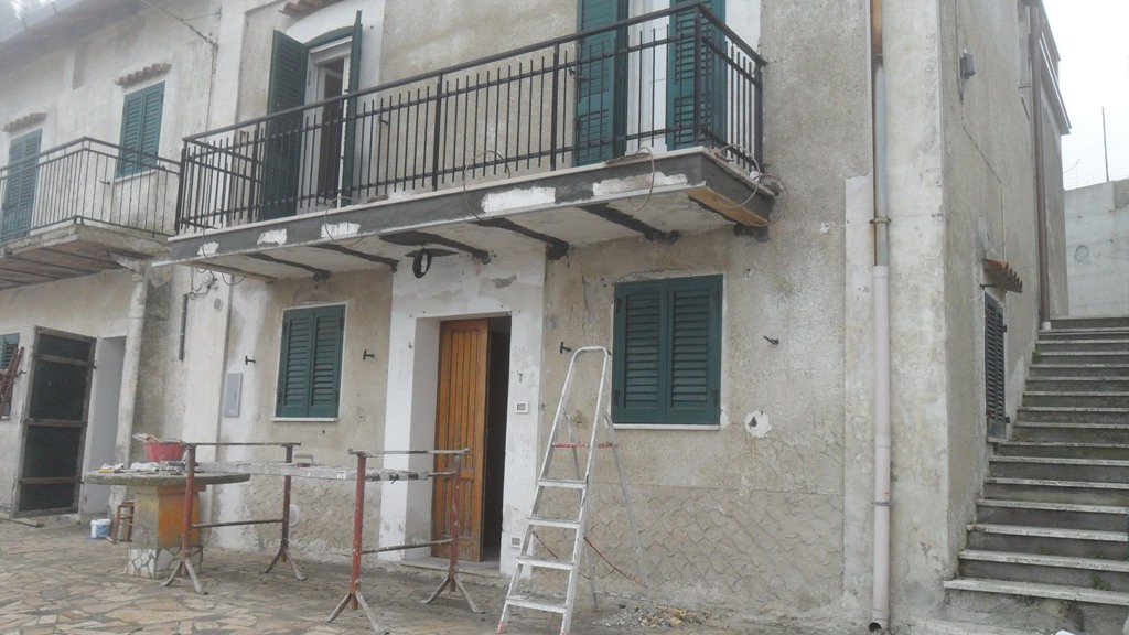 Renovating and restructuring property in Abruzzo